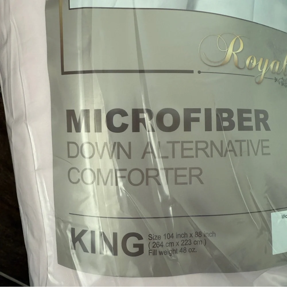 🆕 Royal Luxe King Size Microfiber Down Alternative Comforter 🌸 Light Pink –🌸NWT